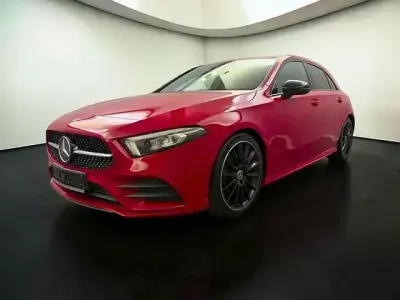 Gebraucht Mercedes A200 AMG line 199 PS (146 kW) 2018 Rot Limousine