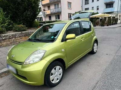 Gebraucht Daihatsu Sirion 69 PS (50 kW) 2007 Grün Kleinwagen