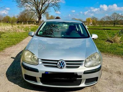 Gebraucht VW Golf V 115 PS (84 kW) 2004 Silber Kleinwagen