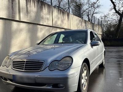 Gebraucht Mercedes C200 Classic 163 PS (119 kW) 2000 Silber Limousine