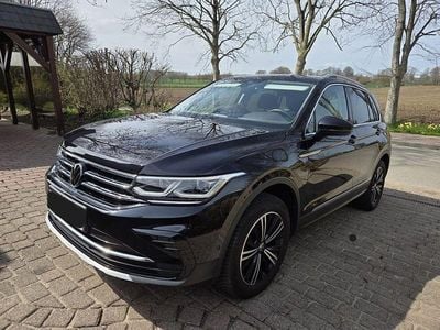 Gebraucht VW Tiguan 200 PS (147 kW) 2022 Schwarz SUV