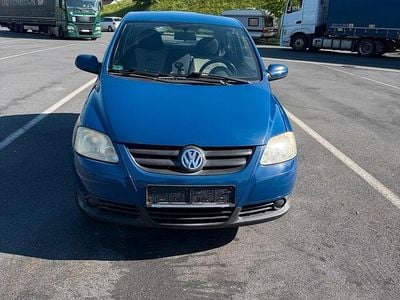 Usata VW Fox 55 CV (40 kW) 2005 Blu Utilitaria