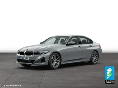 Usata BMW 330e 292 CV (214 kW) 2024 Grigio Berlina