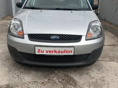 Gebraucht Ford Fiesta 65 PS (47 kW) 2007 Gold Kleinwagen