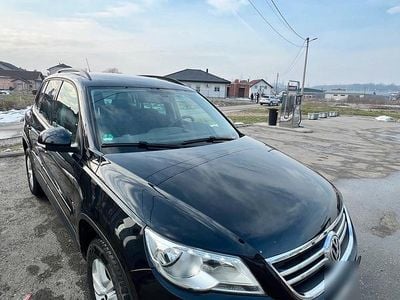 Gebraucht VW Tiguan Track & Field 140 PS (102 kW) 2011 Schwarz SUV