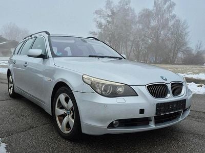 Gebraucht BMW 530 231 PS (169 kW) 2006 Silber Kombi