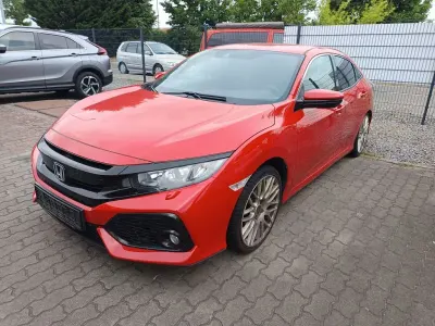 Gebraucht Honda Civic Elegance 120 PS (88 kW) 2019 Rot Limousine