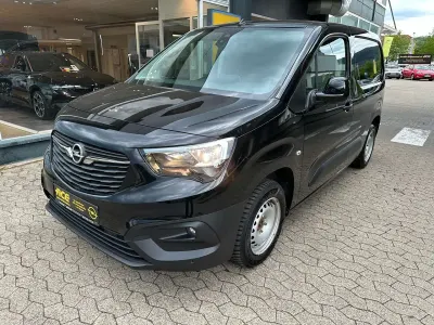 Gebraucht Opel Combo Edition 102 PS (75 kW) 2021 Nacht schwarz Van / Kleinbus