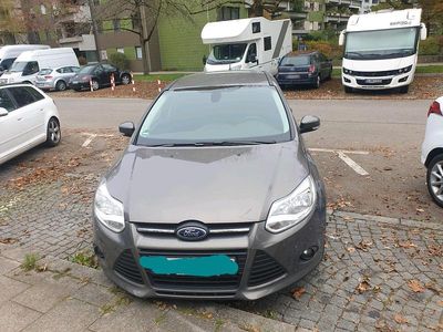 Gebraucht Ford Focus 125 PS (91 kW) 2013 Grau Kombi