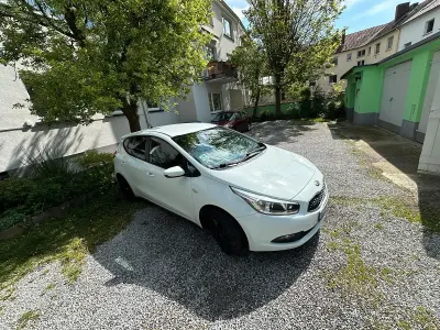Brugt Kia Ceed 100 HK (73 kW) 2013 Hvid Hatchback