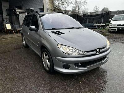 Grau sidobre/metallic Gebraucht 2005 Peugeot 206 Tendance Kombi | 2.500 € (Etwas zu teuer)