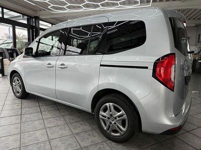 Usata Mercedes T180 Style 116 CV (85 kW) 2024 Argento Monovolume