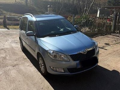 Gebraucht Skoda Roomster Fresh 105 PS (77 kW) 2013 Blau Van / Kleinbus