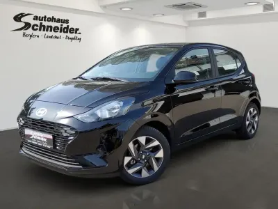 Gebraucht Hyundai i10 Comfort 63 PS (46 kW) 2025 Schwarz Kleinwagen