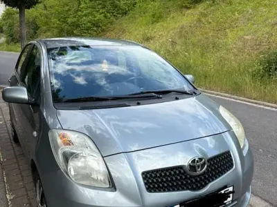 Gebraucht Toyota Yaris Executive 87 PS (63 kW) 2007 Grau Kleinwagen