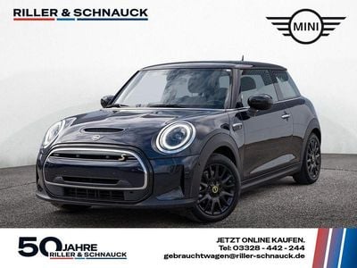 Gebraucht Mini Cooper SE Classic 135 kW (184 PS) 2023 Schwarz Kleinwagen