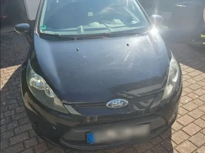 Gebraucht Ford Fiesta Trend 82 PS (60 kW) 2010 Schwarz Limousine
