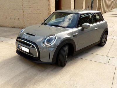 Gebraucht Mini Cooper SE 135 kW (184 PS) 2022 Grau Kleinwagen