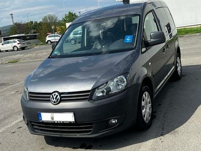 Second-hand VW Caddy Trendline 75 CP (55 kW) 2011 Argintiu Monovolum