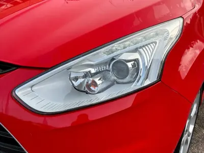 Gebraucht Ford B-MAX 100 PS (73 kW) 2013 Rot Van / Kleinbus