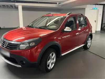 Gebraucht Dacia Sandero Stepway 105 PS (77 kW) 2012 Rot Kombi