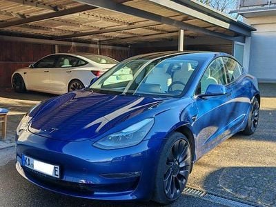 Blau Gebraucht 2022 Tesla Model 3 Performance Limousine | 32.900 € (Fairer Preis)