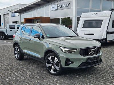 Usado Volvo XC40 Ultimate 179 HP (131 kW) 2022 Verde SUV