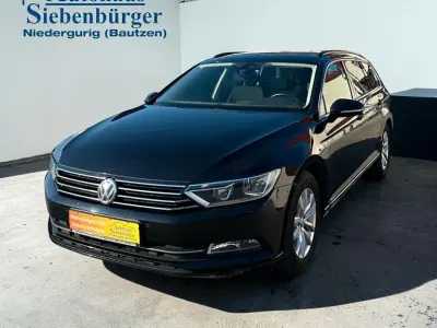 Gebraucht VW Passat Comfortline 150 PS (110 kW) 2015 Deep black perleffekt Kombi
