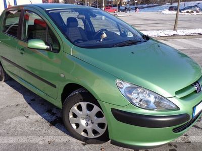 Gebraucht Peugeot 307 Tendance 148 PS (108 kW) 2003 Grün metallic Limousine