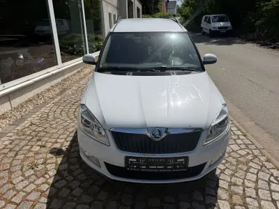 Używany Skoda Roomster Fresh 105 KM (77 kW) 2014 Biały Minivan