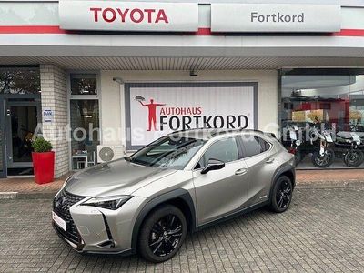 Lexus UX 250h