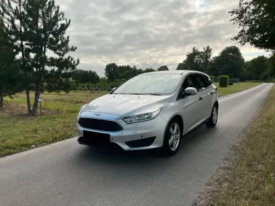 Gebraucht Ford Focus 101 PS (74 kW) 2015 Silber Kombi