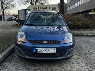 Gebraucht Ford Fiesta 60 PS (44 kW) 2006 Blau Kleinwagen