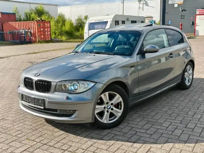 Gebraucht BMW 118 Sport Line 143 PS (105 kW) 2009 Grau Kleinwagen