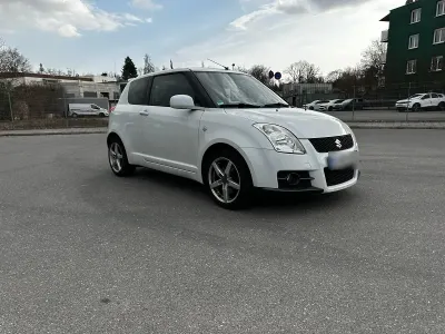 Gebraucht Suzuki Swift Sport 125 PS (91 kW) 2010 Weiß Kleinwagen