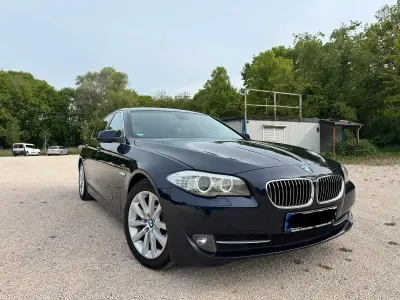 Gebraucht BMW 523 204 PS (150 kW) 2010 Blau Limousine