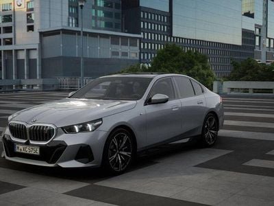 Brooklyn grau metallic Gebraucht 2023 BMW i5 M Sport Limousine | 54.755 € (Fairer Preis)