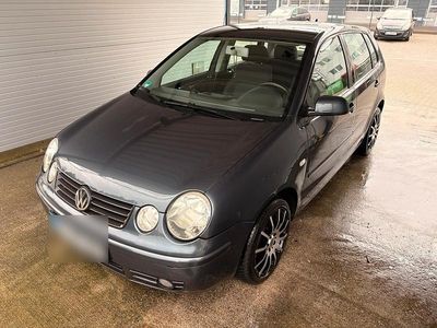 Usata VW Polo 75 CV (55 kW) 2004 Andere farben Utilitaria