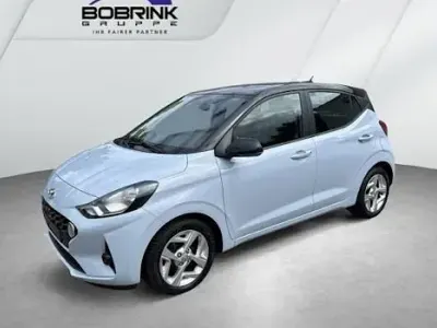 Gebraucht Hyundai i10 Trend 67 PS (49 kW) 2021 Schwarz Kleinwagen