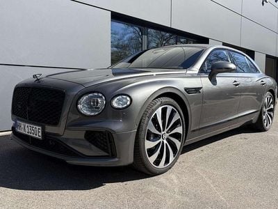 Usata Bentley Flying Spur 680 CV (500 kW) 2026 Grigio Berlina