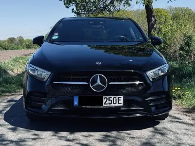 Używany Mercedes A250 AMG 218 KM (160 kW) 2020 Czarny Sedan/Limuzyna
