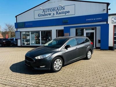 Gebraucht Ford Focus Business Edition 125 PS (91 kW) 2016 Grau Limousine