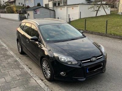 Gebraucht Ford Focus Trend 125 PS (91 kW) 2011 Schwarz Kombi