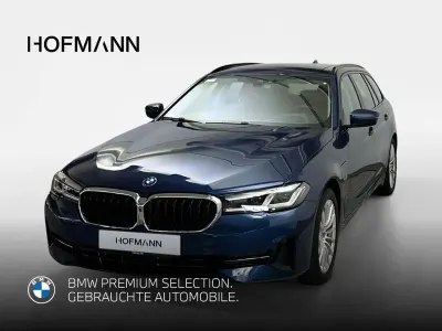 Gebraucht BMW 530 292 PS (214 kW) 2023 Phytonicblau metallic Kombi