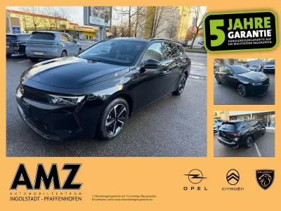 Neu Opel Astra Edition 131 PS (96 kW) 2025 Lackierung schwarz perla nera/ Kleinwagen