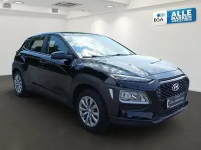 Gebraucht Hyundai Kona Select 120 PS (88 kW) 2019 Schwarz SUV