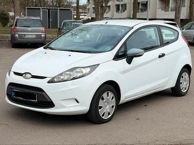 Gebraucht Ford Fiesta 60 PS (44 kW) 2009 Weiß Kleinwagen