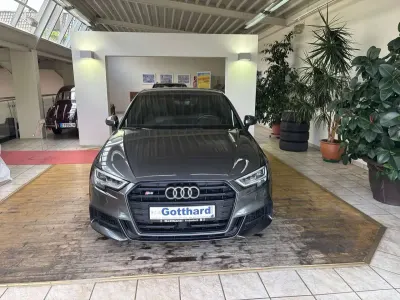 Gebraucht Audi S3 Sportback 310 PS (228 kW) 2017 Daytonagrau perleffekt Kleinwagen