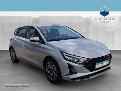 Neu Hyundai i20 Trend 101 PS (74 kW) 2025 Lumen grey Kleinwagen