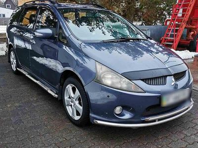 Grau Gebraucht 2011 Mitsubishi Grandis Kombi | 4.800 €